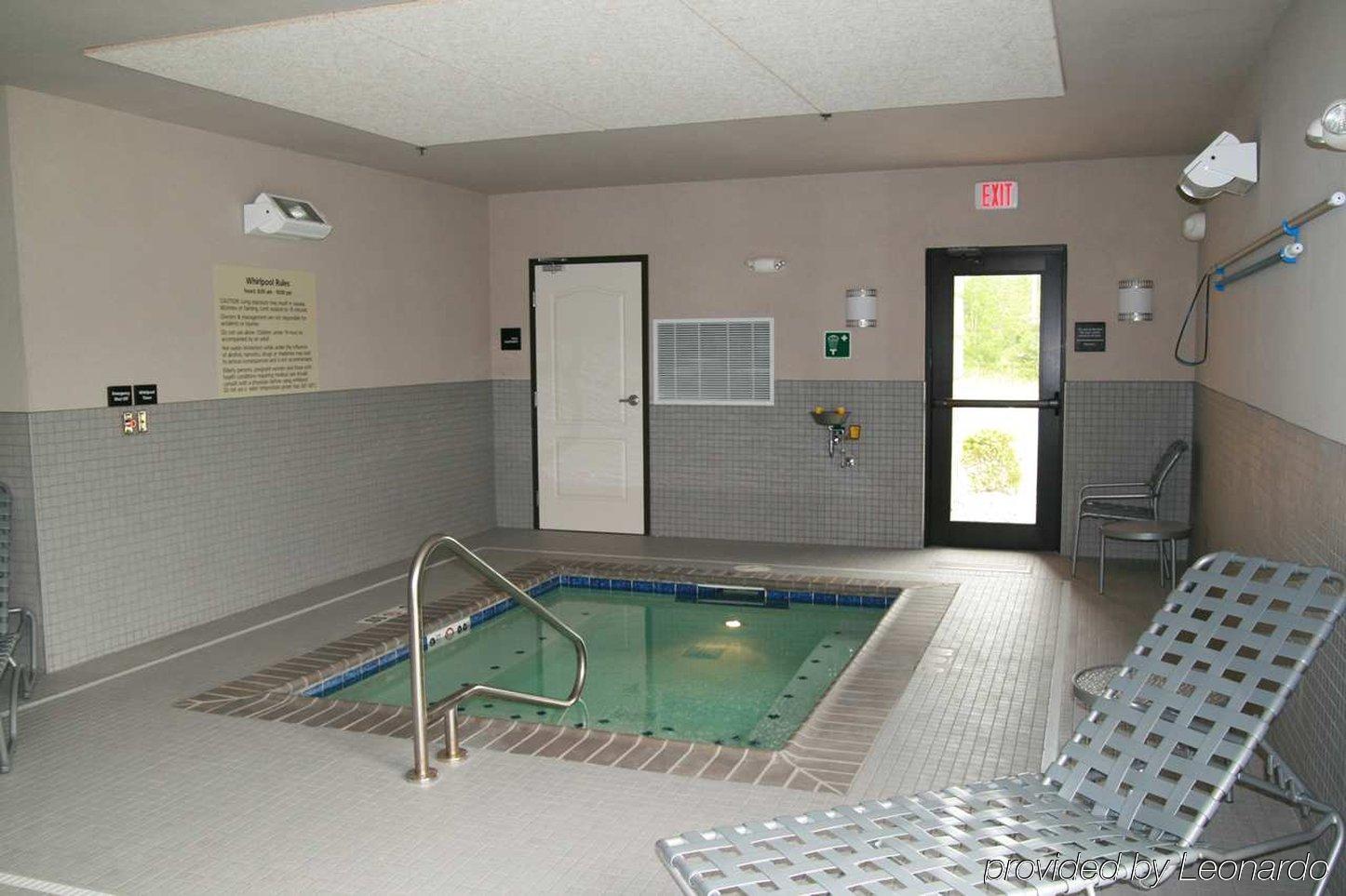 Hampton Inn Defiance Instalações foto